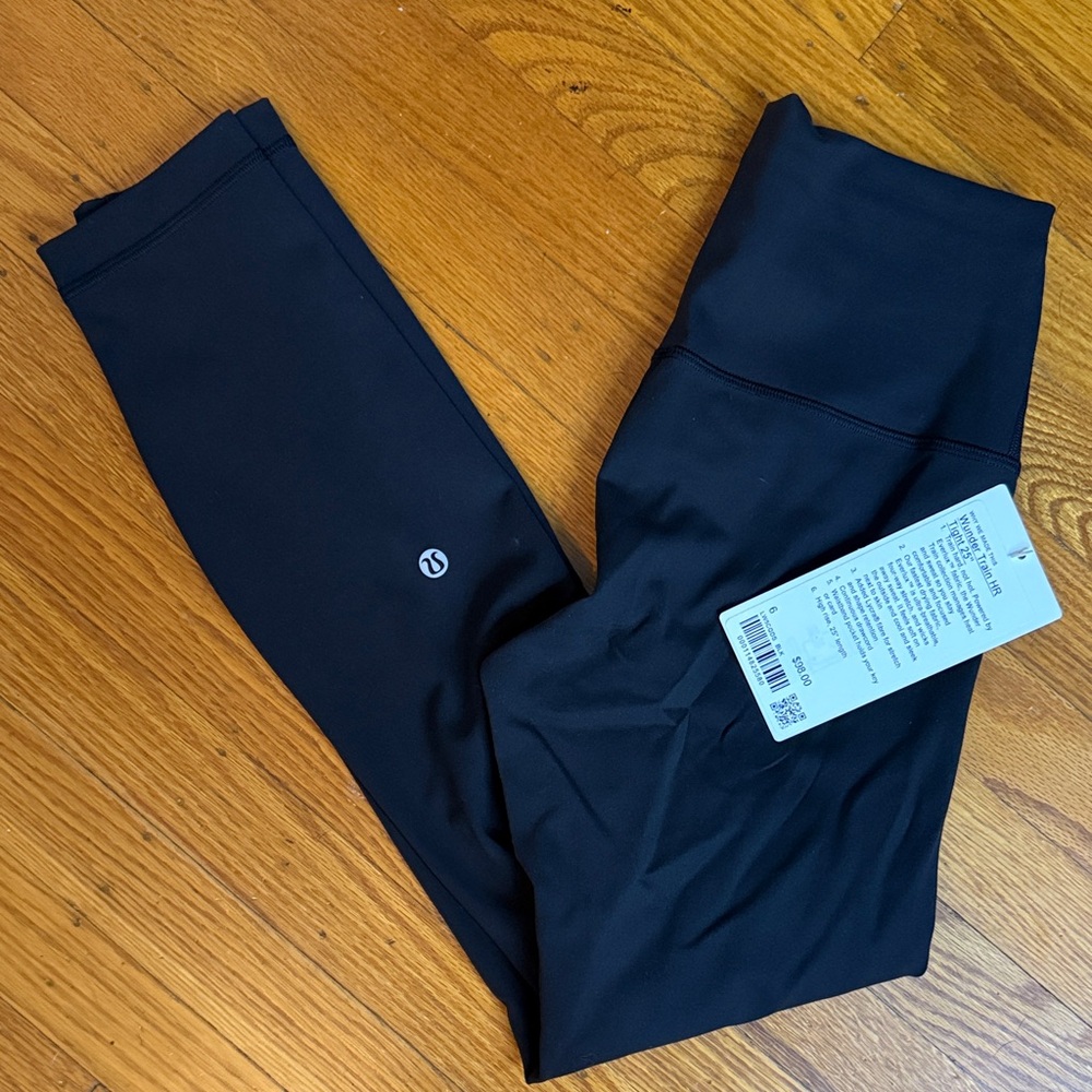 lululemon Wunder Train HR Tight 25” in Black